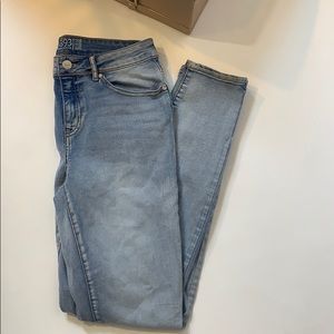 SKINNY JEANS- light wash